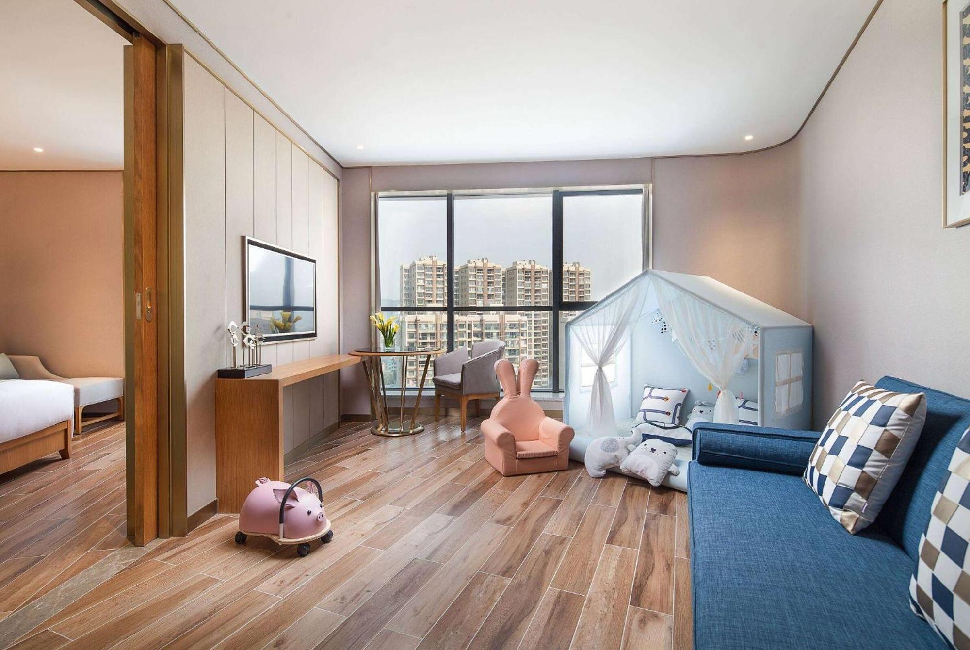 รามาดา พลาซา ฟูเทียน เลค Hotel Chengjiang  ภายนอก รูปภาพ