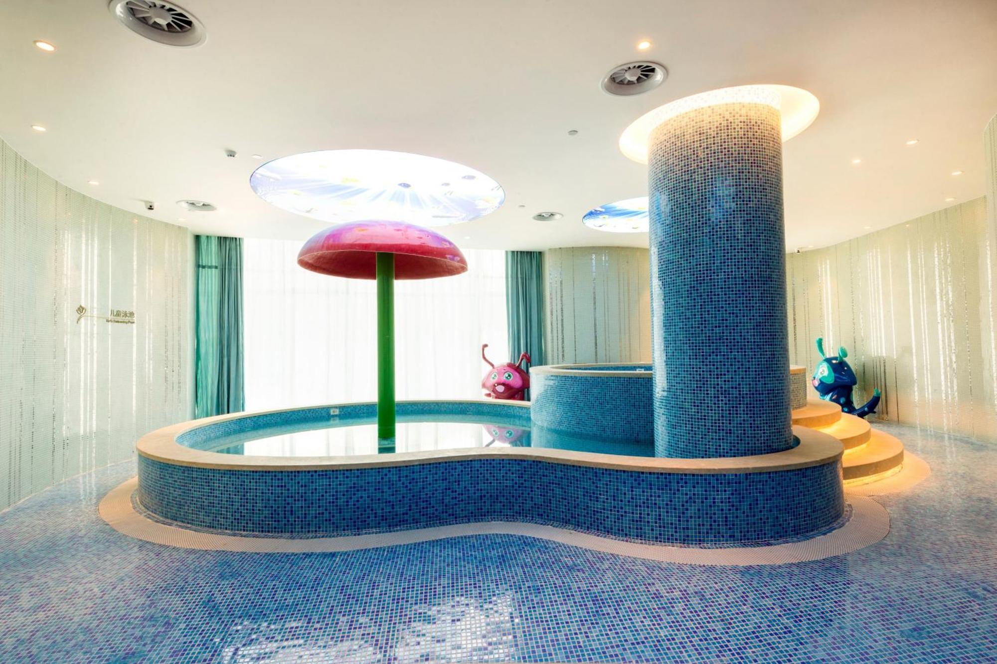 รามาดา พลาซา ฟูเทียน เลค Hotel Chengjiang  ภายนอก รูปภาพ