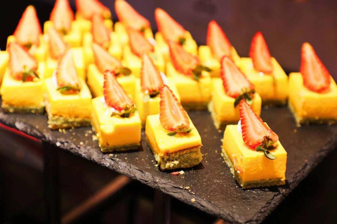 รามาดา พลาซา ฟูเทียน เลค Hotel Chengjiang  ภายนอก รูปภาพ